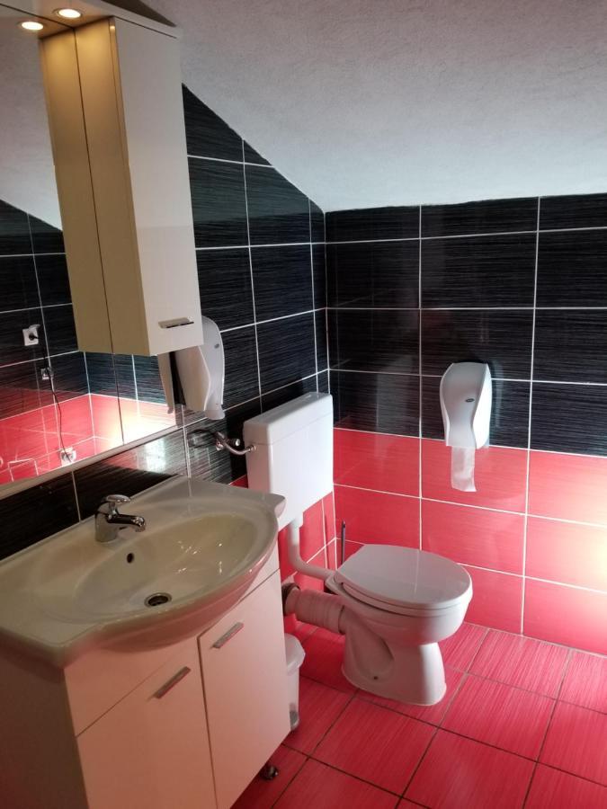 Wellness B&B Winery Sontacchi Kutjevo Exterior foto