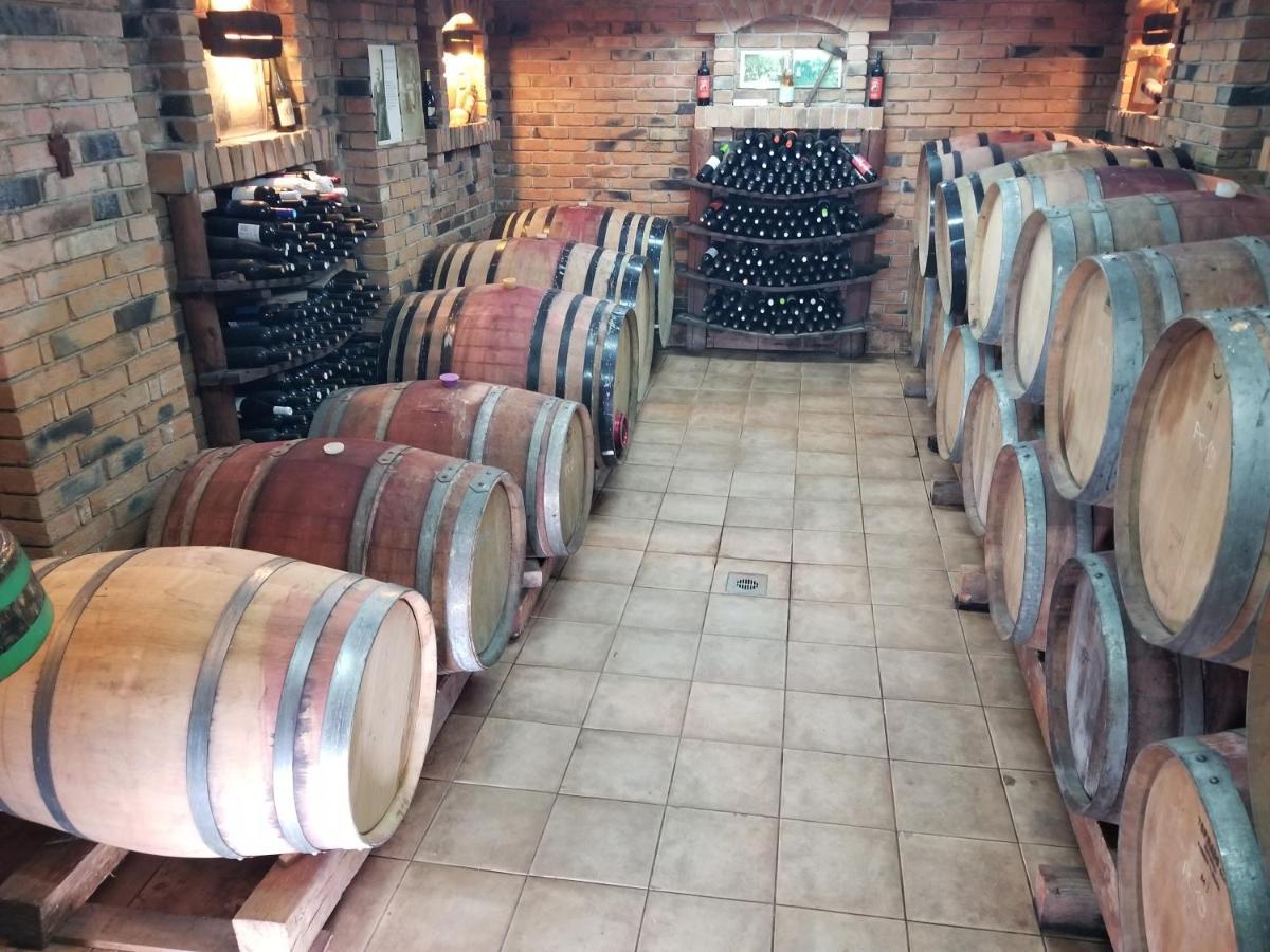 Wellness B&B Winery Sontacchi Kutjevo Exterior foto